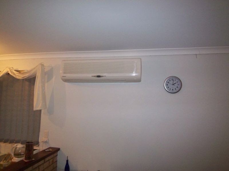 9 Barkley Place, Halls Head WA 6210