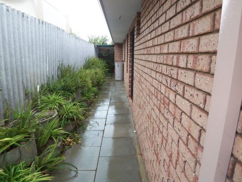 9 Barkley Place, Halls Head WA 6210