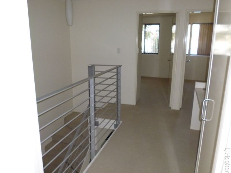 40/1 Mariners Cove Drive, Dudley Park WA 6210