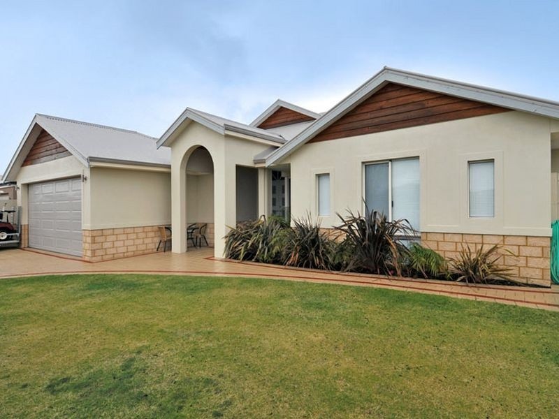 41 Erins Isle, Dudley Park WA 6210