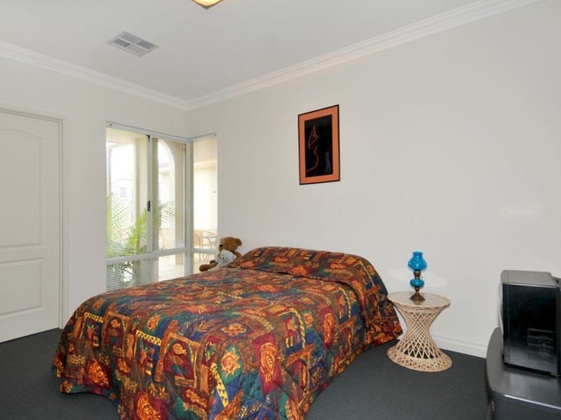 41 Erins Isle, Dudley Park WA 6210