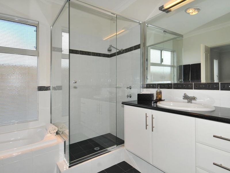 41 Erins Isle, Dudley Park WA 6210