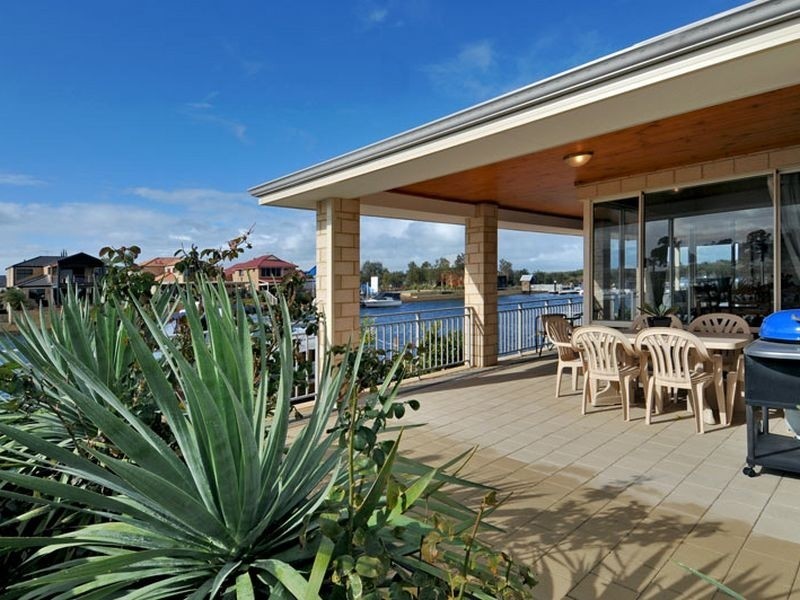 41 Erins Isle, Dudley Park WA 6210