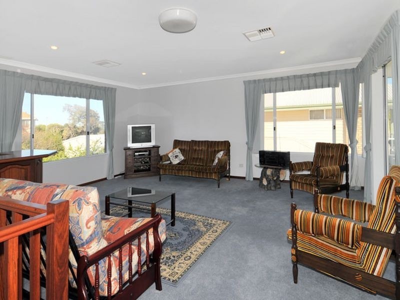 57 Dorothy Avenue, Falcon WA 6210