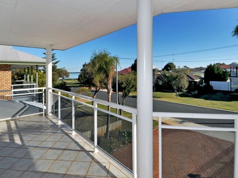 57 Dorothy Avenue, Falcon WA 6210