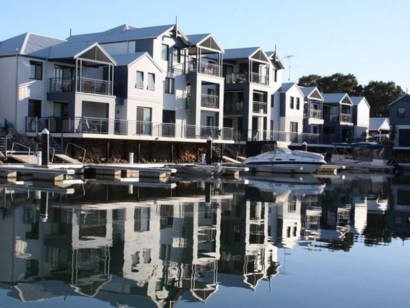 15/206 Mary Street, Halls Head WA 6210