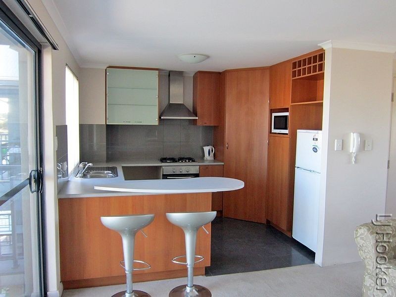 15/206 Mary Street, Halls Head WA 6210