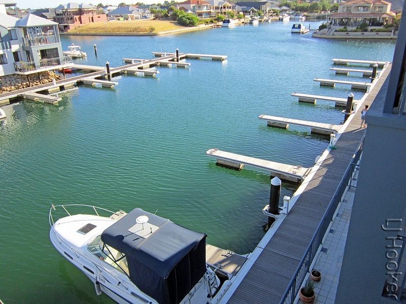 15/206 Mary Street, Halls Head WA 6210