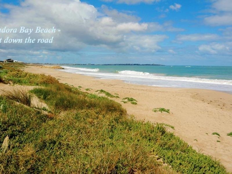 8 Hope Gardens, Madora Bay WA 6210