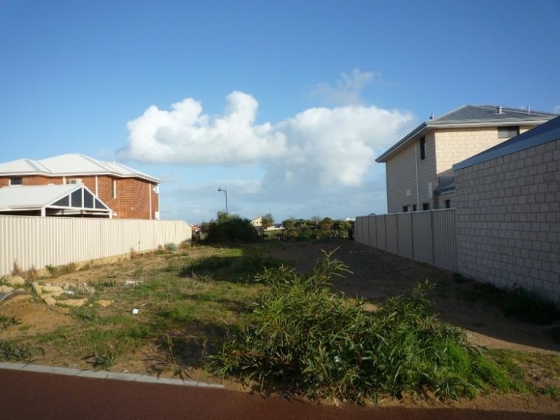 8 Hope Gardens, Madora Bay WA 6210