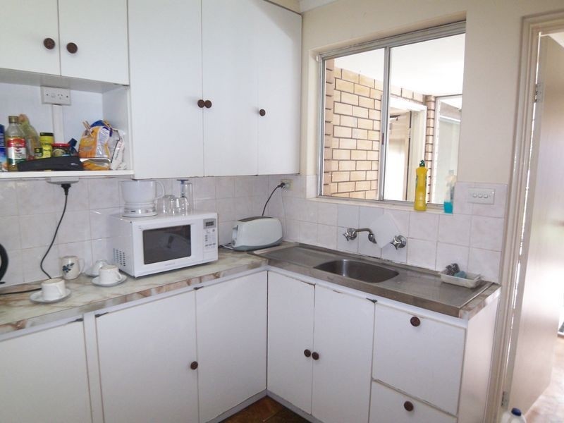 4 Wyeree Road, Mandurah WA 6210