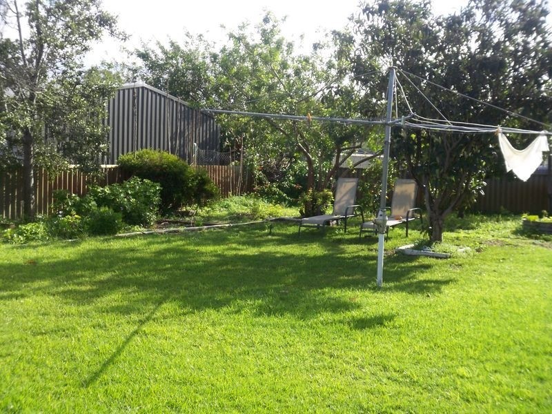 4 Wyeree Road, Mandurah WA 6210