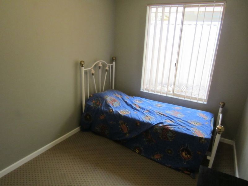 18 Oleander Place, Halls Head WA 6210