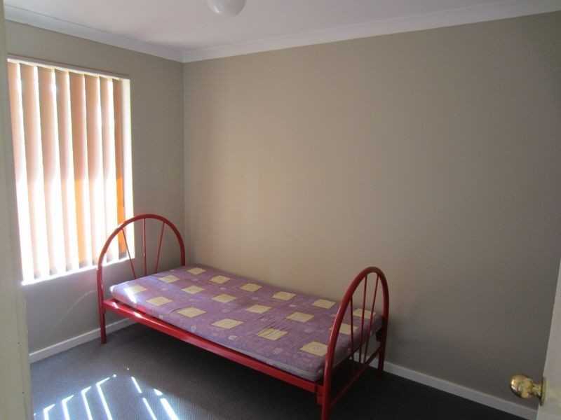 18 Oleander Place, Halls Head WA 6210