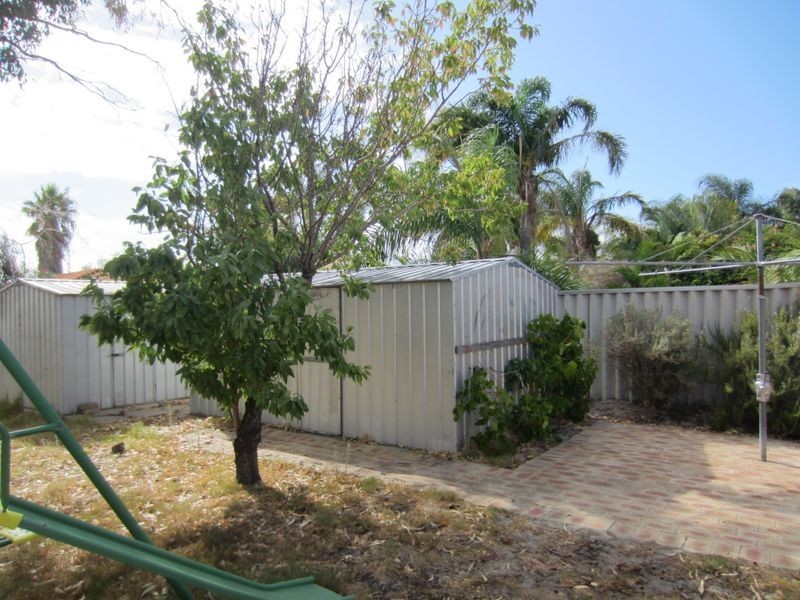 18 Oleander Place, Halls Head WA 6210