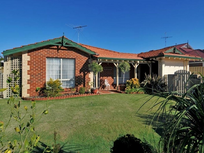 61A Admiralty Crescent, Halls Head WA 6210