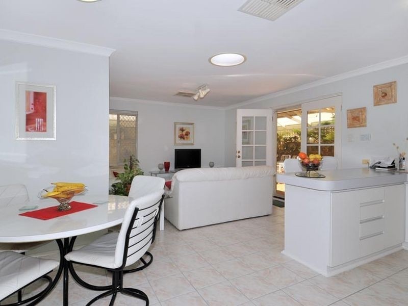 61A Admiralty Crescent, Halls Head WA 6210