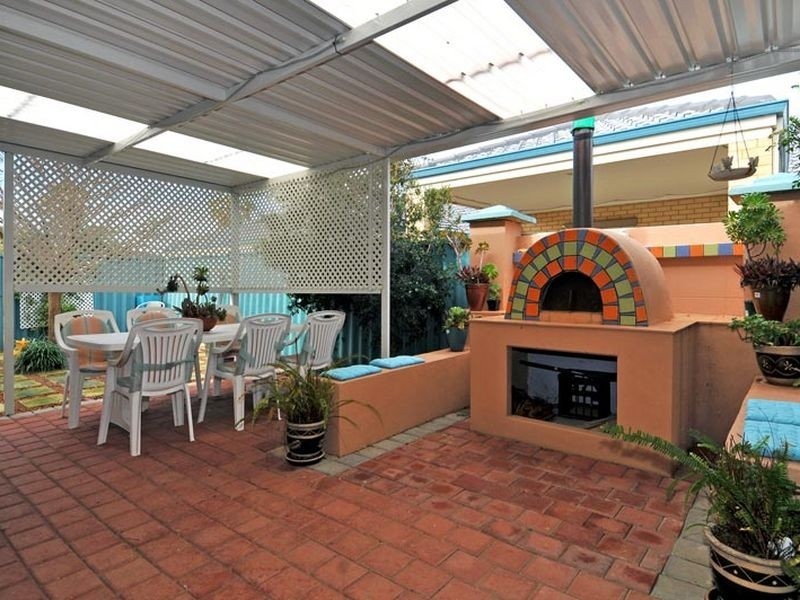 71 Admiralty Cres, Halls Head WA 6210