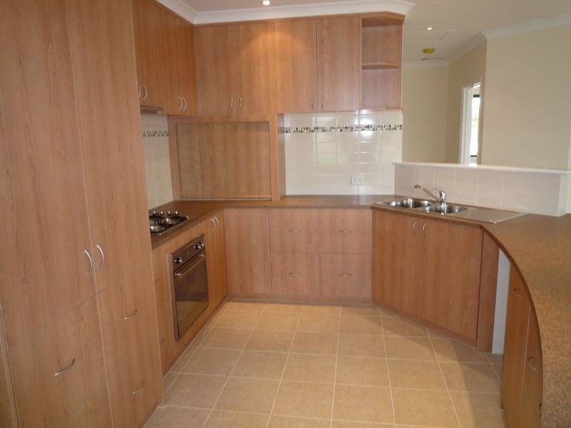 4/5 Hackett Street, Mandurah WA 6210