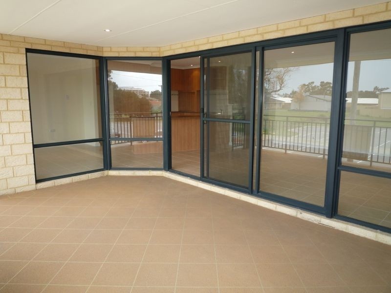 4/5 Hackett Street, Mandurah WA 6210