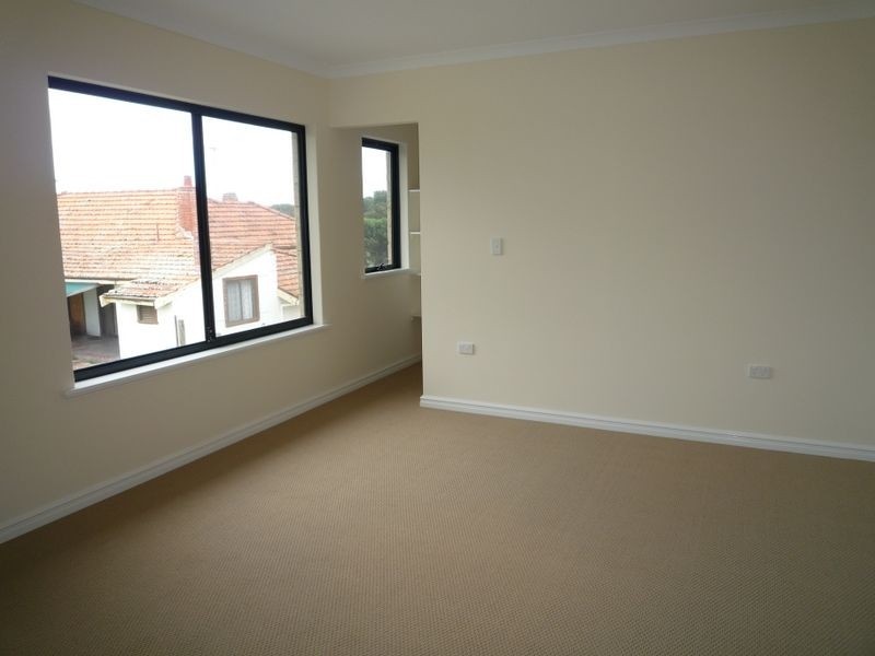 4/5 Hackett Street, Mandurah WA 6210