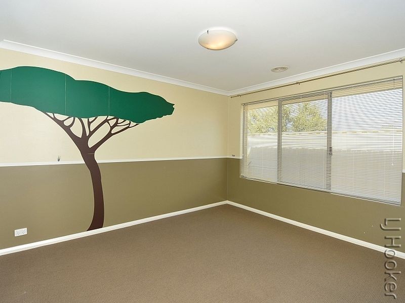 2 Mystery Way, Dudley Park WA 6210