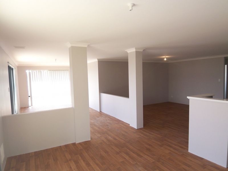 67 Seascapes Blvd, Halls Head WA 6210