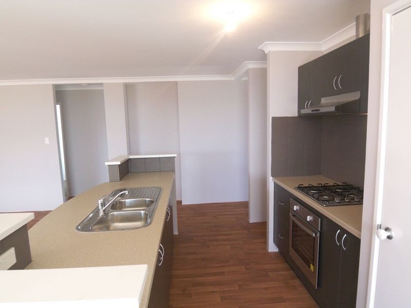 67 Seascapes Blvd, Halls Head WA 6210