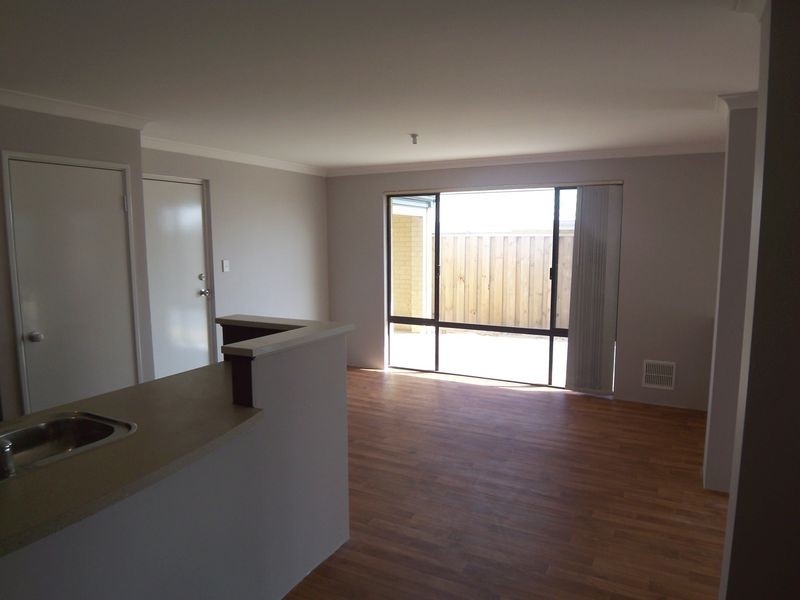 67 Seascapes Blvd, Halls Head WA 6210