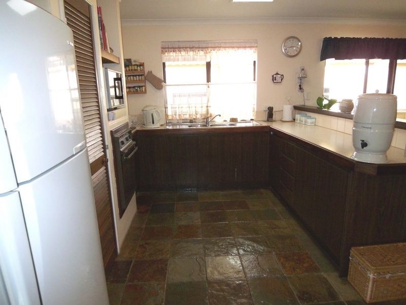 4 Kincaid Road, Greenfields WA 6210