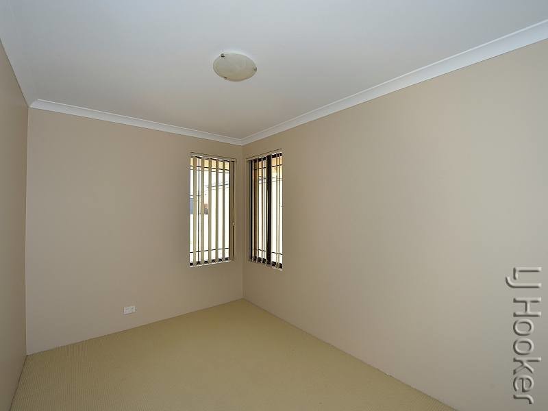 17 Camden Way, Meadow Springs WA 6210