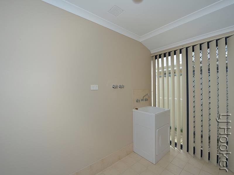 17 Camden Way, Meadow Springs WA 6210