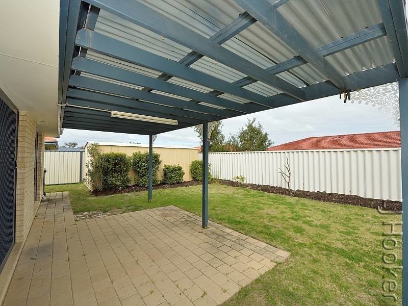 17 Camden Way, Meadow Springs WA 6210