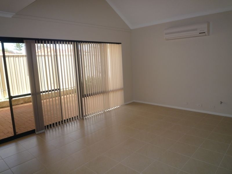 2/83 Tuckey Street, Mandurah WA 6210