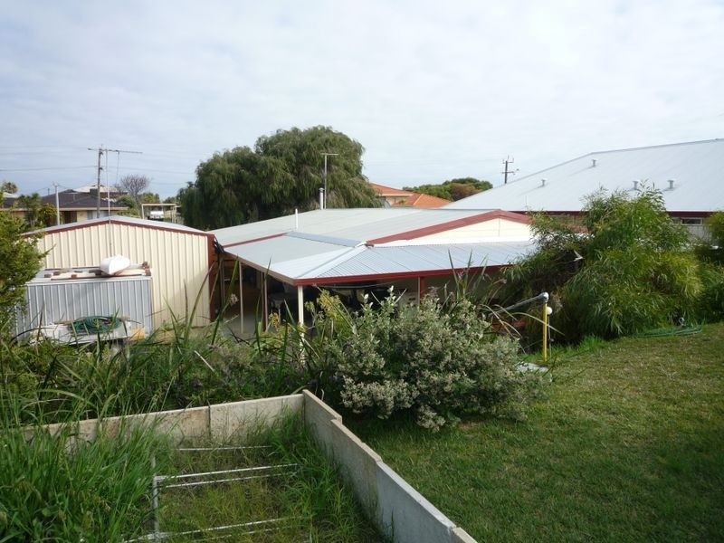 2/83 Tuckey Street, Mandurah WA 6210