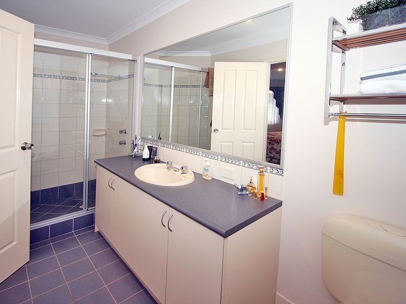 16 Glenelg Way, Meadow Springs WA 6210