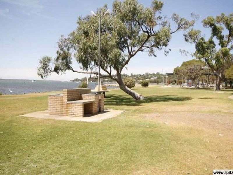 6 Ballingup Loop, Dawesville WA 6211