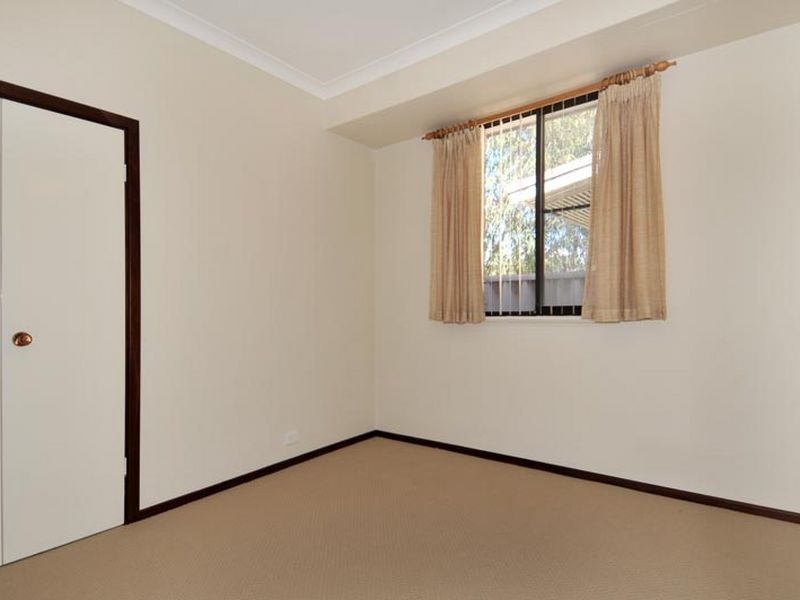 30 Leslie Street, Dudley Park WA 6210