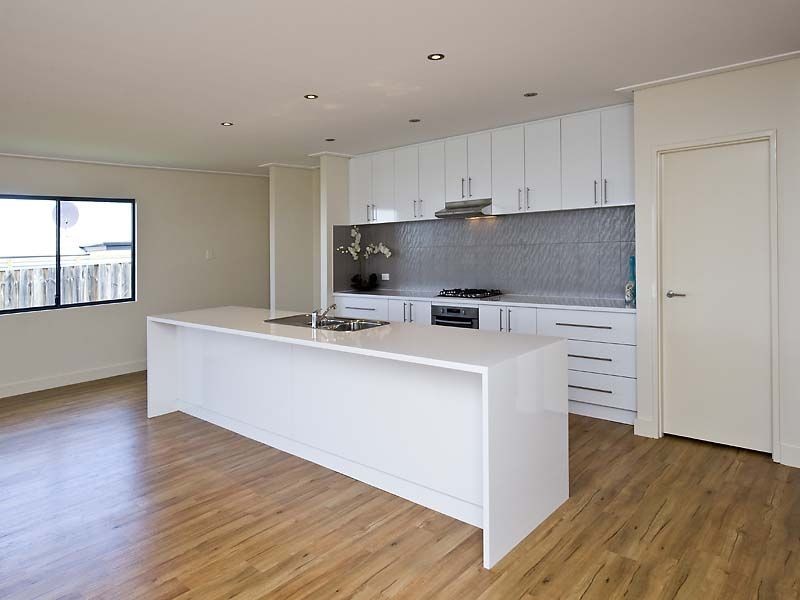 34 Buckingham Drive, Wannanup WA 6210