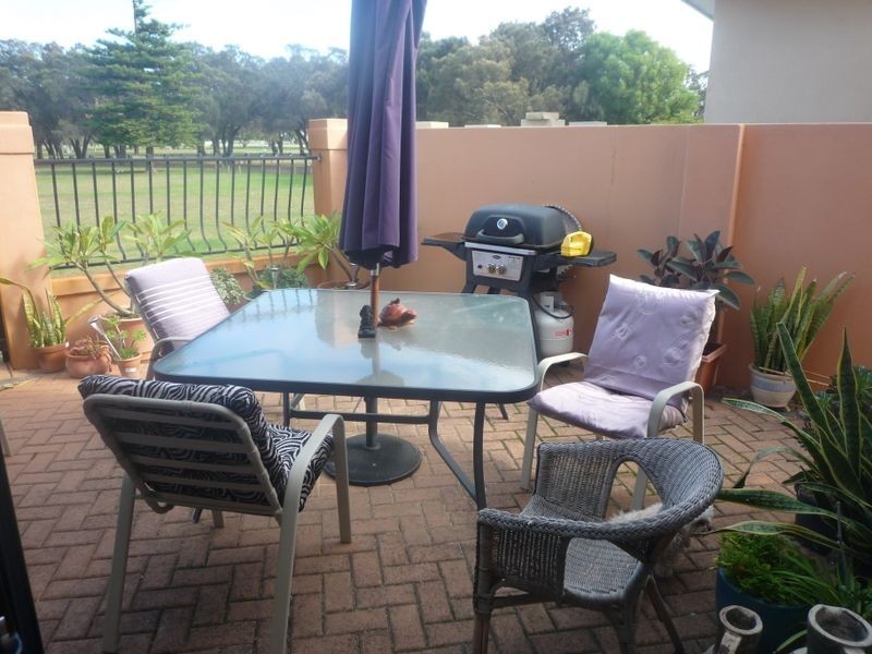50b Fairbridge Road, Halls Head WA 6210