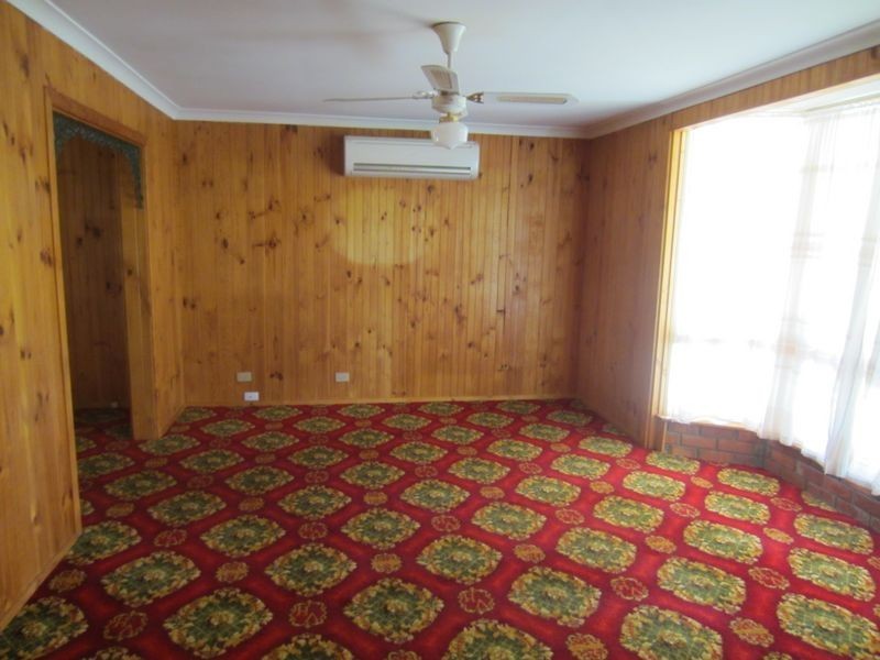 5 Ninda Street, Coodanup WA 6210