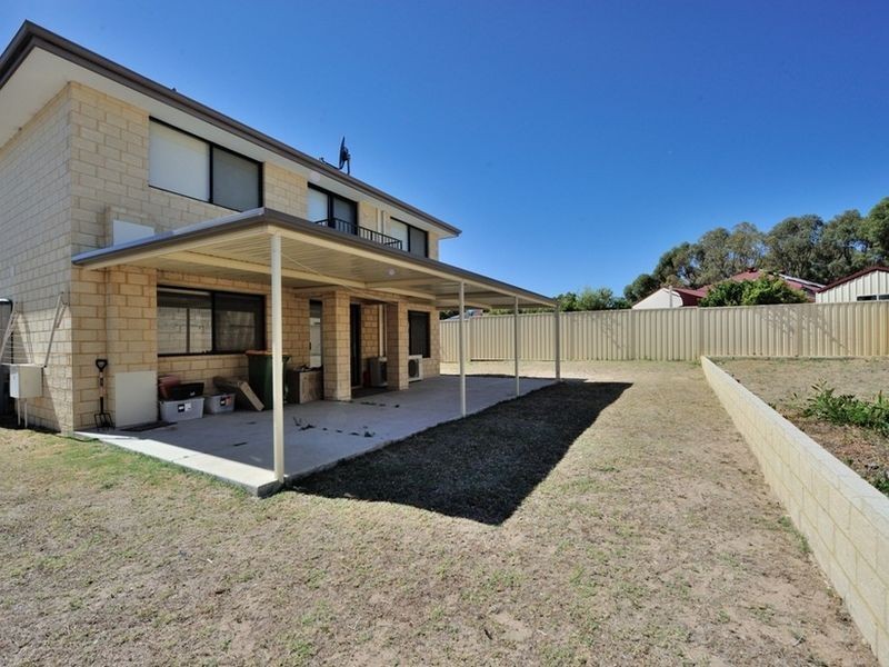 32b Guillardon Terrace, Madora Bay WA 6210