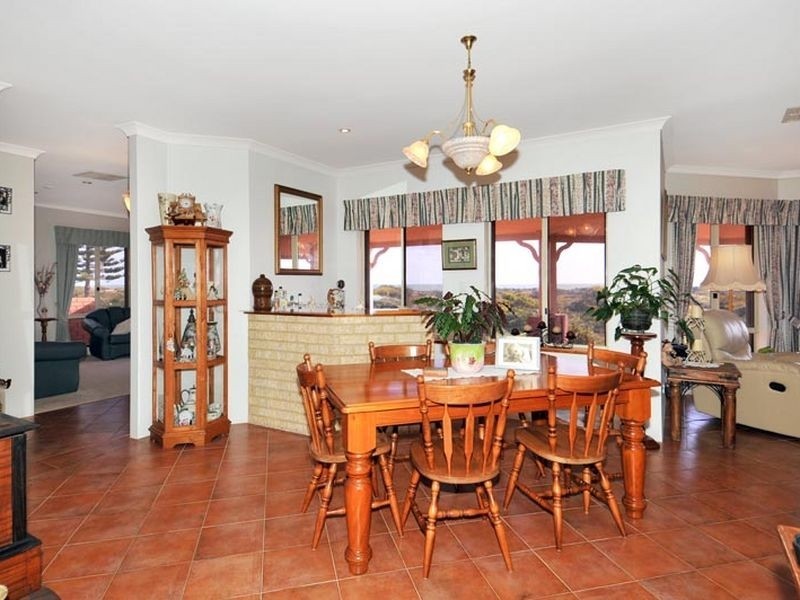 32 Foreshore Drive, Singleton WA 6175