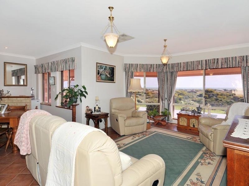 32 Foreshore Drive, Singleton WA 6175