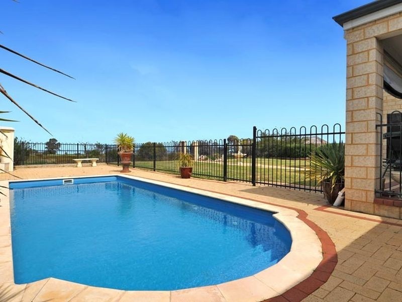 Mandurah WA 6210