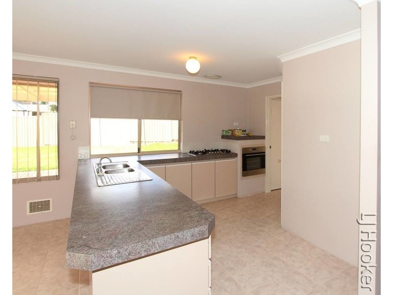 13 Parilla Court, Greenfields WA 6210