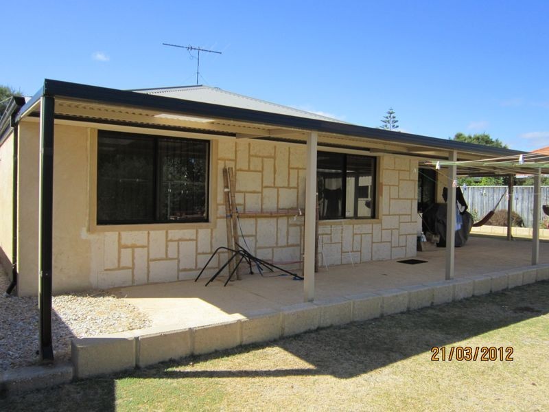 140 Peelwood Parade, Halls Head WA 6210