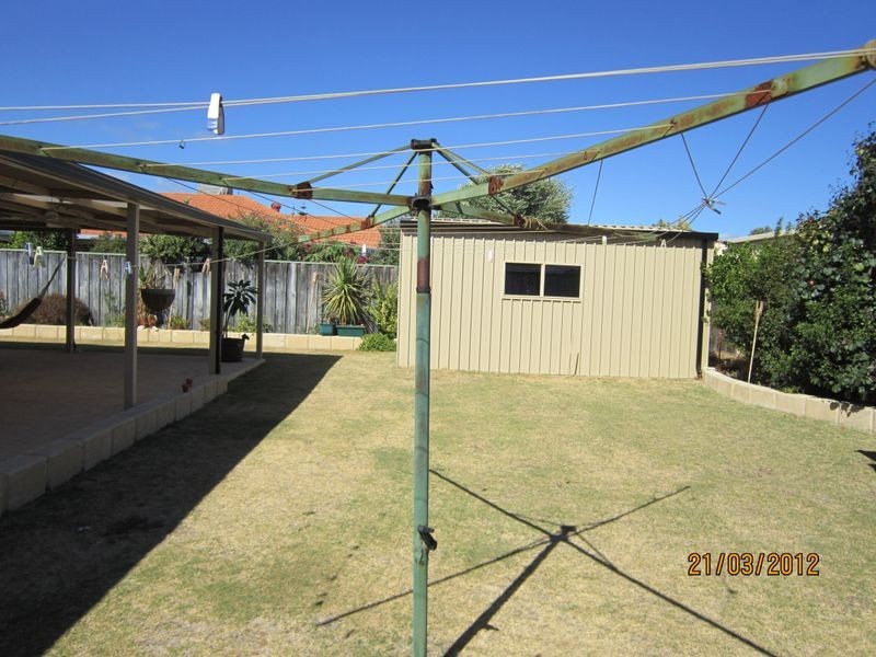 140 Peelwood Parade, Halls Head WA 6210