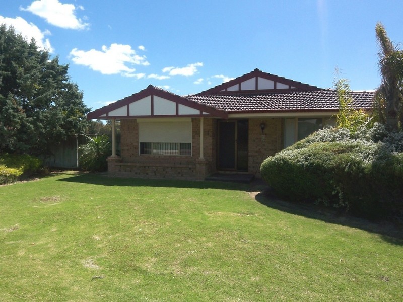 68 Oakmont Avenue, Meadow Springs WA 6210