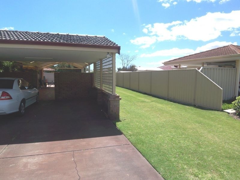 68 Oakmont Avenue, Meadow Springs WA 6210